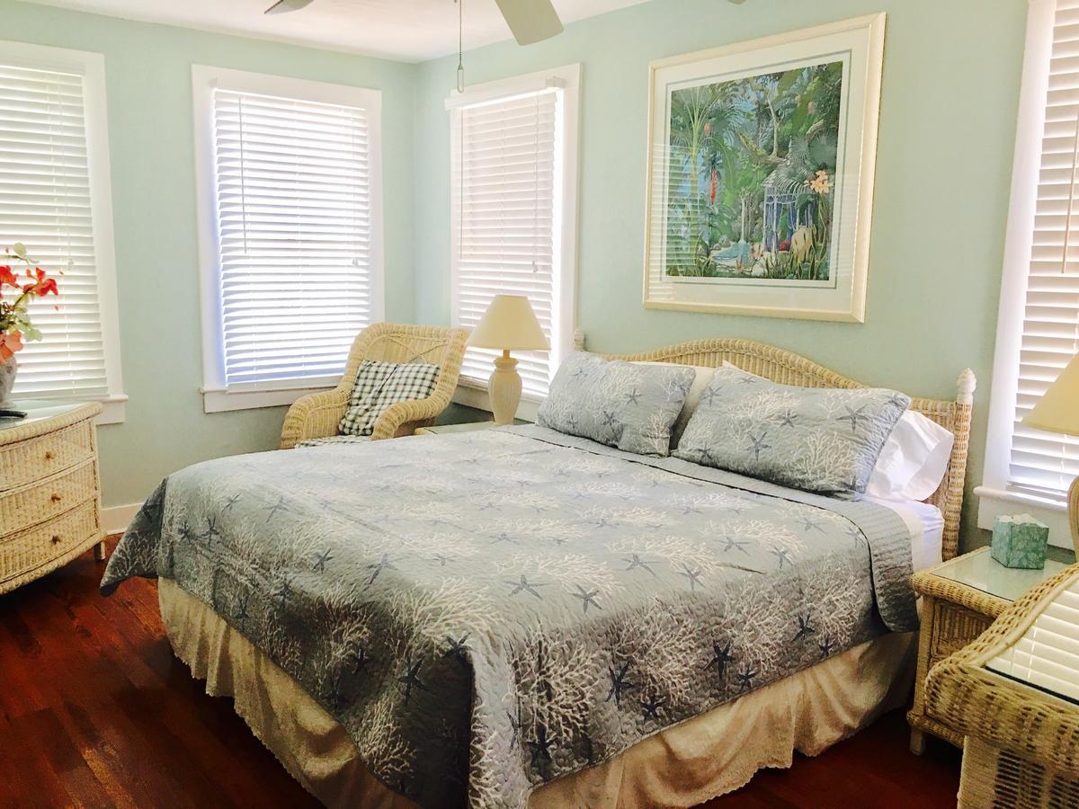 Sun N Fun Beachfront Vacation Rentals Indian Shores Bagian luar foto
