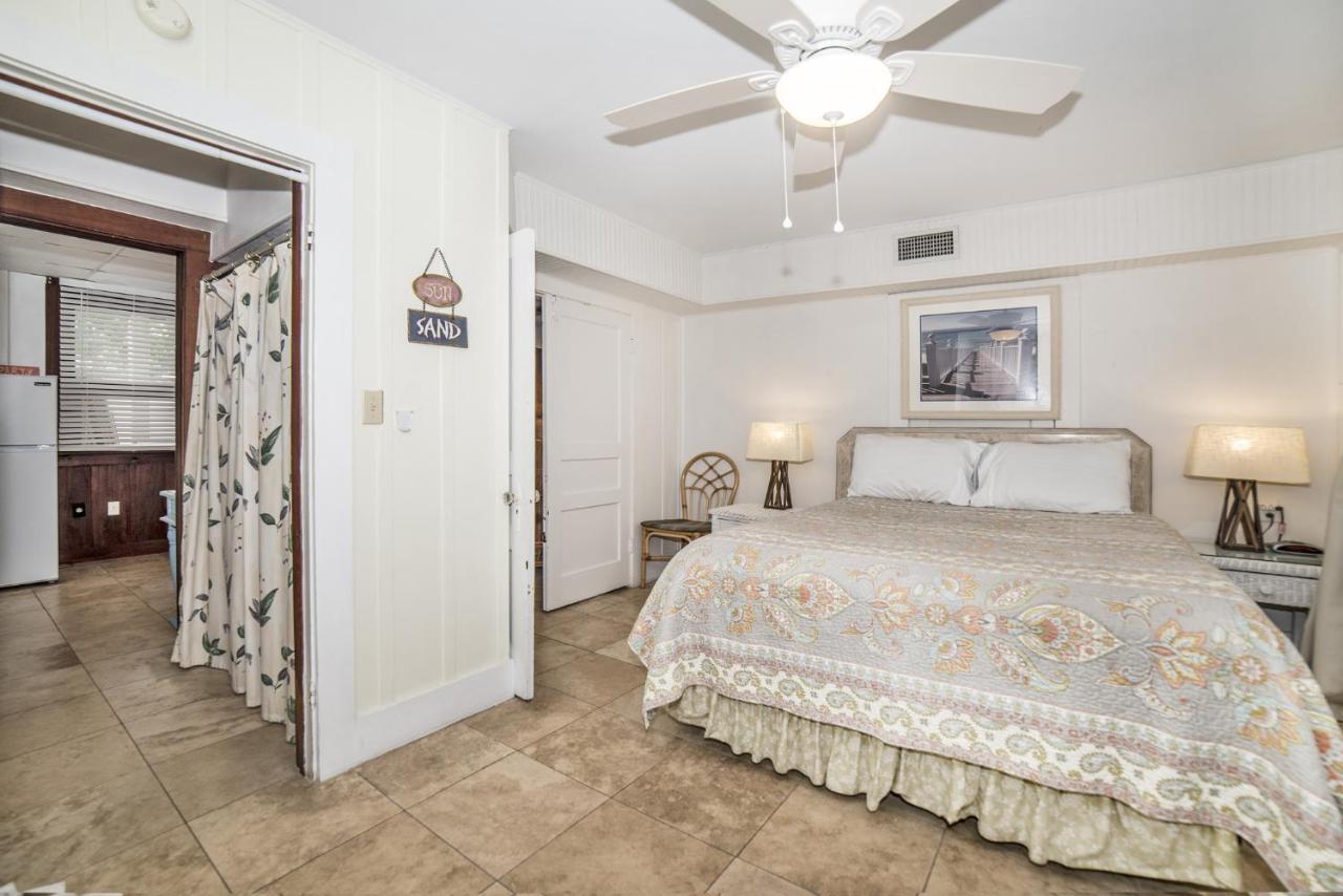 Sun N Fun Beachfront Vacation Rentals Indian Shores Bagian luar foto