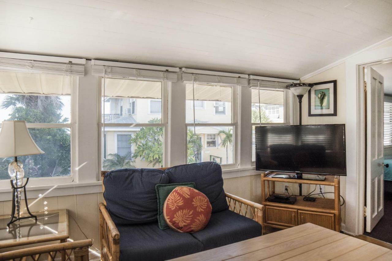 Sun N Fun Beachfront Vacation Rentals Indian Shores Bagian luar foto